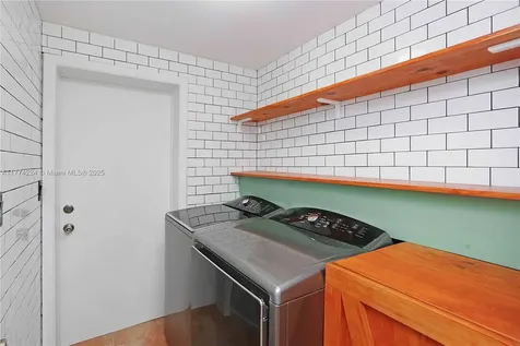 1097 SE 13th Terrace Homestead FL 33035
