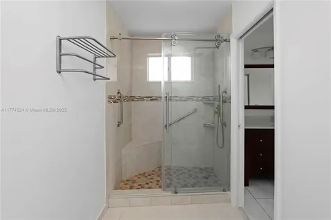 1097 SE 13th Terrace Homestead FL 33035