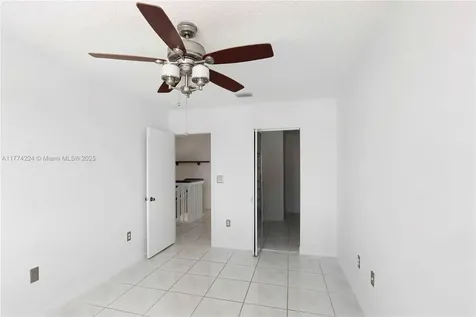 1097 SE 13th Terrace Homestead FL 33035