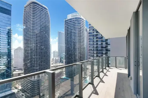 88 SW 7th Street Miami FL 33130
