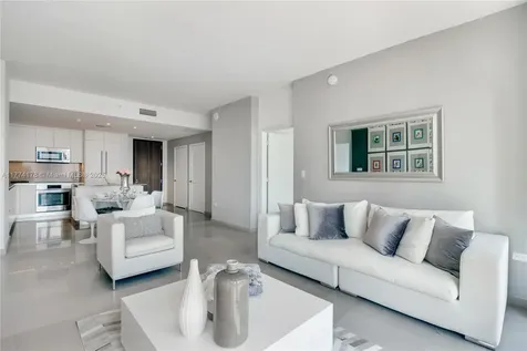 88 SW 7th Street Miami FL 33130