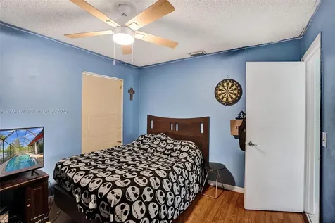 8372 Blue Cypress Drive Lake Worth FL 33467