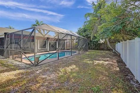 8372 Blue Cypress Drive Lake Worth FL 33467