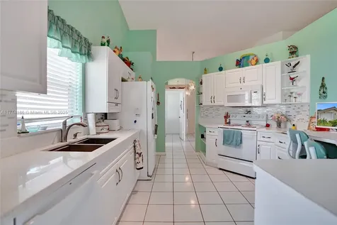 15445 Lake Gardenia Place Delray Beach FL 33484