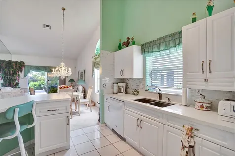 15445 Lake Gardenia Place Delray Beach FL 33484