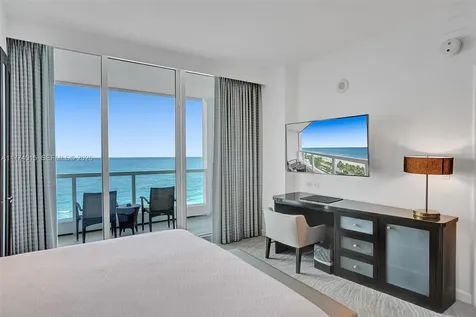 4391 Collins Avenue Miami Beach FL 33140