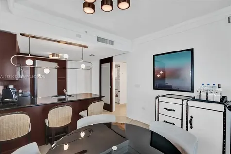 4391 Collins Avenue Miami Beach FL 33140
