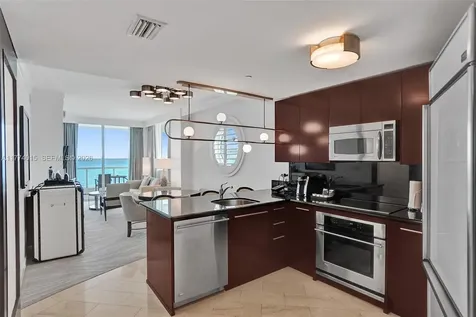 4391 Collins Avenue Miami Beach FL 33140