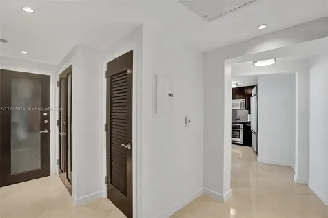 4391 Collins Avenue Miami Beach FL 33140