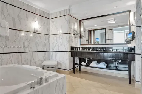 4391 Collins Avenue Miami Beach FL 33140