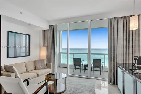 4391 Collins Avenue Miami Beach FL 33140