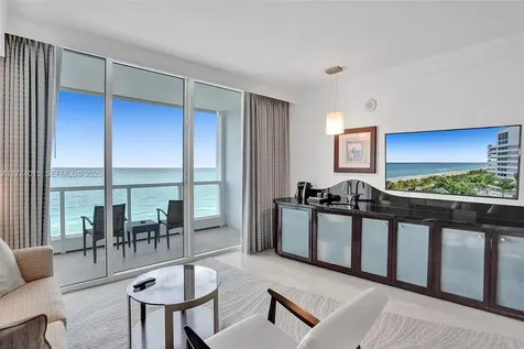 4391 Collins Avenue Miami Beach FL 33140
