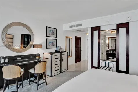 4391 Collins Avenue Miami Beach FL 33140