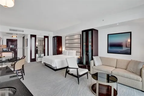 4391 Collins Avenue Miami Beach FL 33140