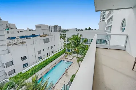 4391 Collins Avenue Miami Beach FL 33140
