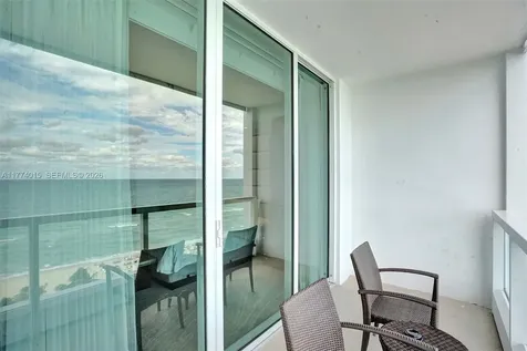 4391 Collins Avenue Miami Beach FL 33140