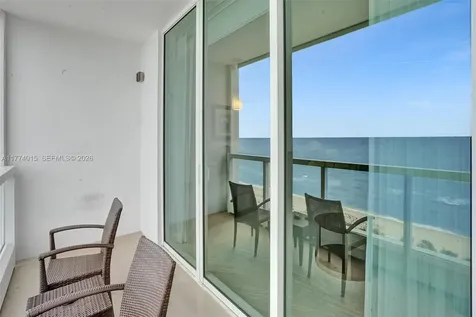 4391 Collins Avenue Miami Beach FL 33140