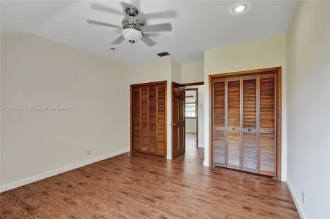 920 NW 121st Avenue Plantation FL 33325
