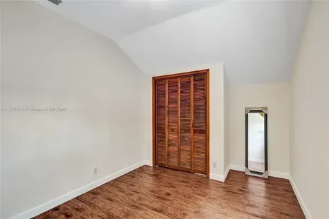920 NW 121st Avenue Plantation FL 33325