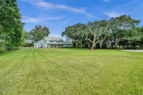 920 NW 121st Avenue Plantation FL 33325
