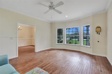 920 NW 121st Avenue Plantation FL 33325