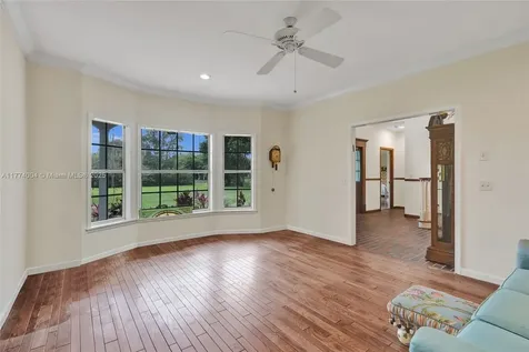 920 NW 121st Avenue Plantation FL 33325