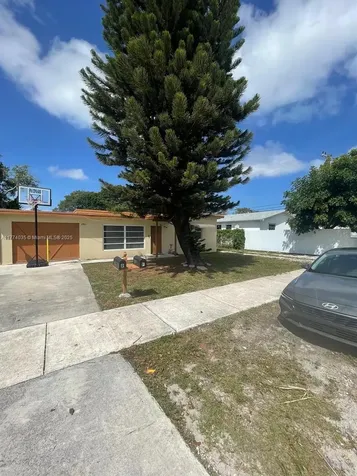 2801 Mayo Street Hollywood FL 33020
