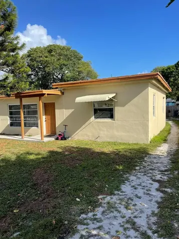 2801 Mayo Street Hollywood FL 33020
