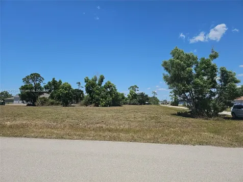 4134 NW 39 Th Place Cape Coral FL 33993