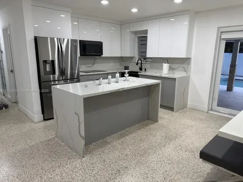 3360 NW 171st Terrace Miami Gardens FL 33056