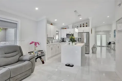 15122 NW 91st Court Miami Lakes FL 33018