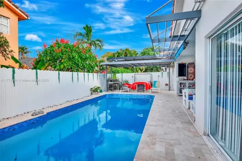 15122 NW 91st Court Miami Lakes FL 33018