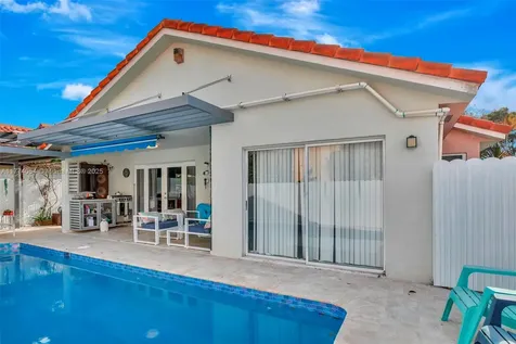 15122 NW 91st Court Miami Lakes FL 33018