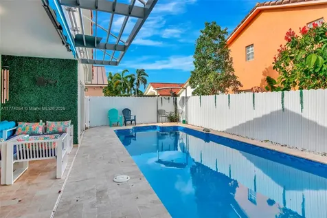 15122 NW 91st Court Miami Lakes FL 33018