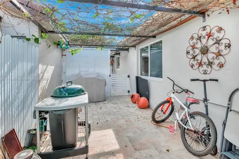 15122 NW 91st Court Miami Lakes FL 33018