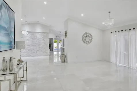 15122 NW 91st Court Miami Lakes FL 33018