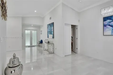 15122 NW 91st Court Miami Lakes FL 33018