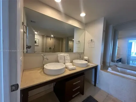 485 Brickell Avenue Miami FL 33131
