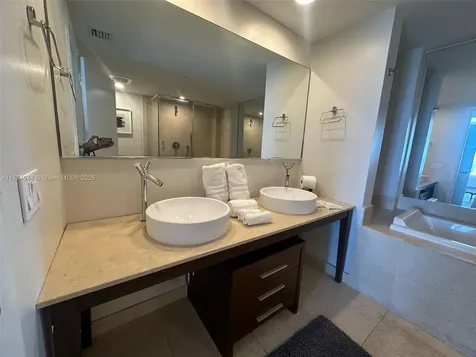 485 Brickell Avenue Miami FL 33131