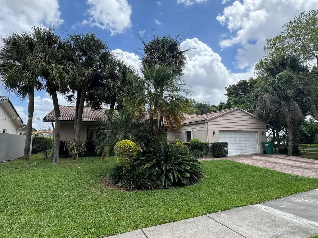 14679 Glencairn Road Miami Lakes FL 33016