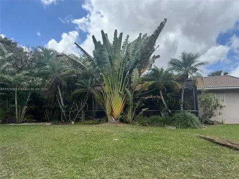 14679 Glencairn Road Miami Lakes FL 33016