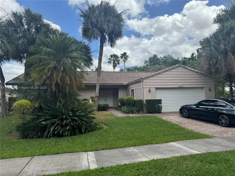 14679 Glencairn Road Miami Lakes FL 33016