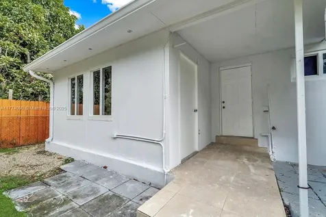 2775 NW 31st Street Miami FL 33142
