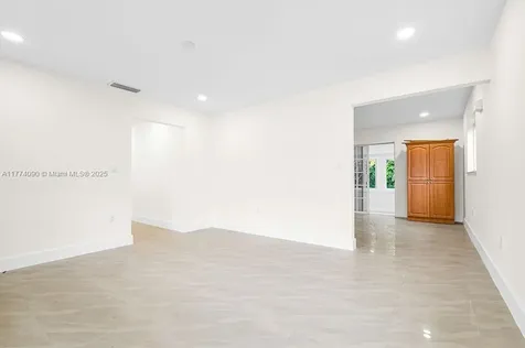 2775 NW 31st Street Miami FL 33142