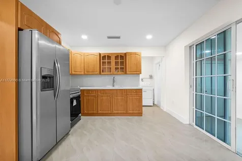 2775 NW 31st Street Miami FL 33142