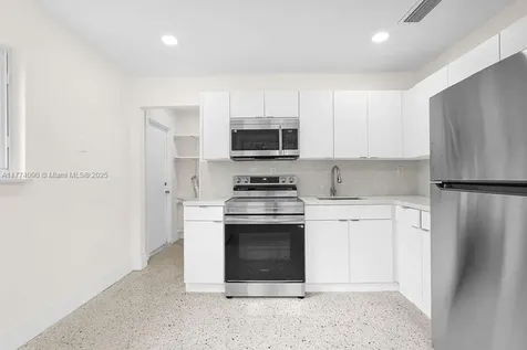 2775 NW 31st Street Miami FL 33142