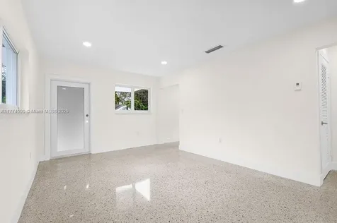 2775 NW 31st Street Miami FL 33142