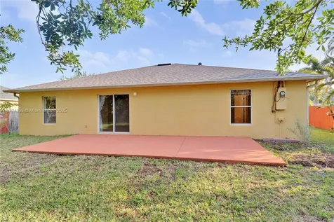 2949 SE Buccaneer Circle Port St. Lucie FL 34952