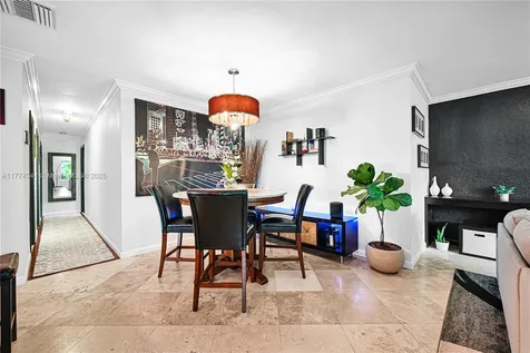 241 NW 24th Street Wilton Manors FL 33311