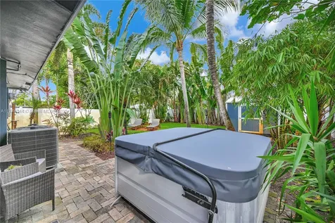 241 NW 24th Street Wilton Manors FL 33311
